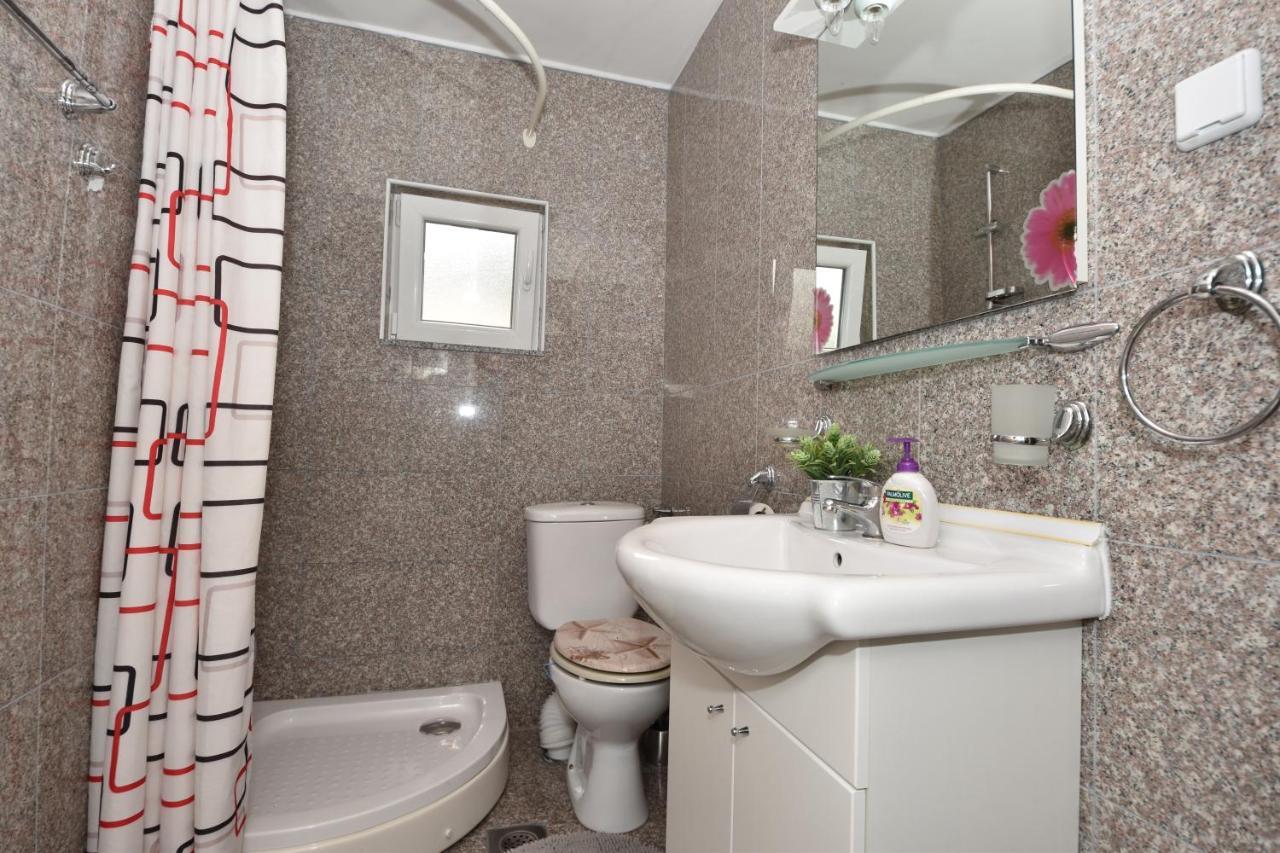 Apartment Jelena Ribarica Bagian luar foto